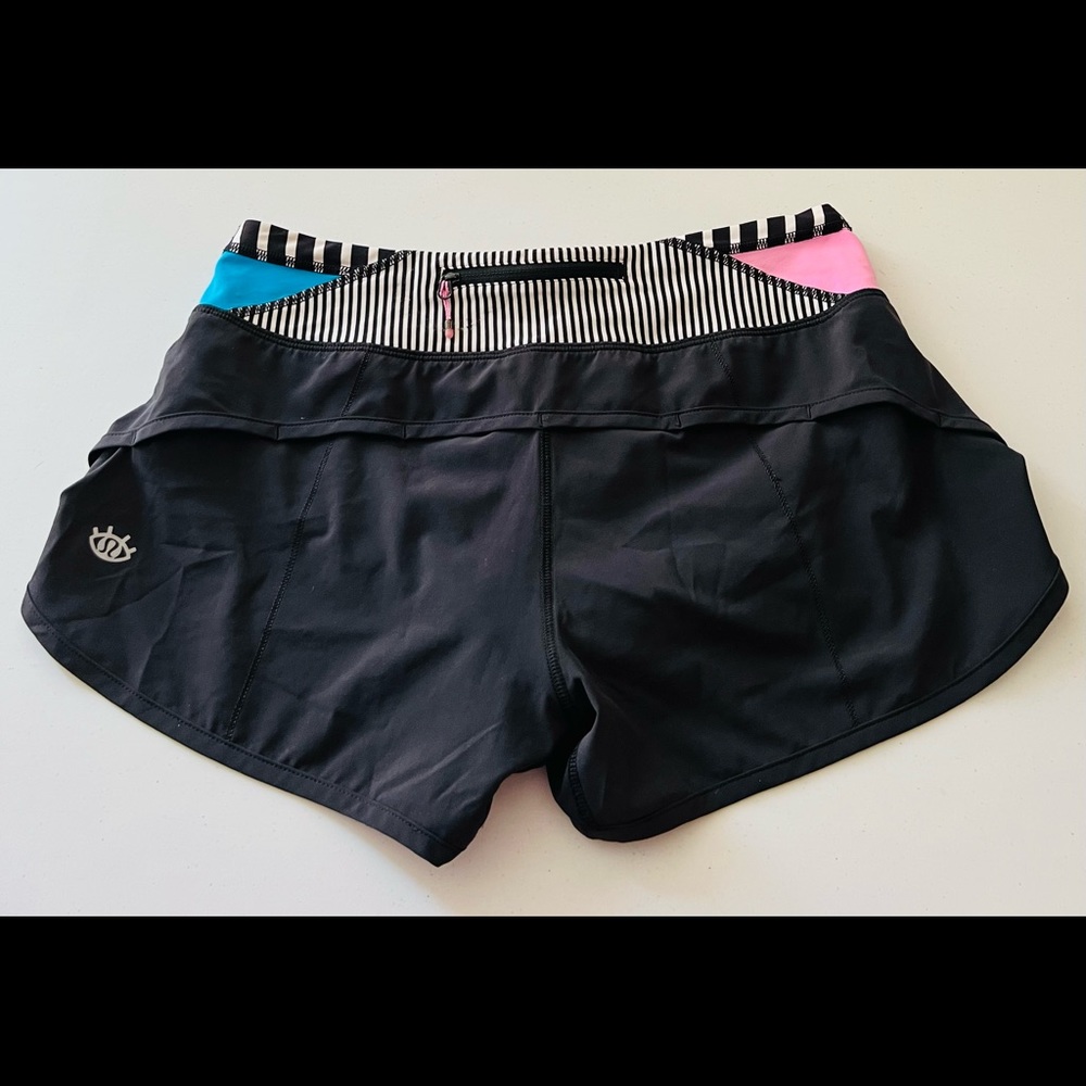 Lululemon eye logo speed shorts